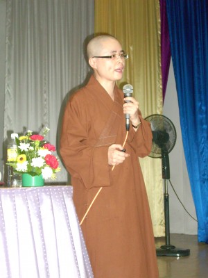 释宗惇法师。